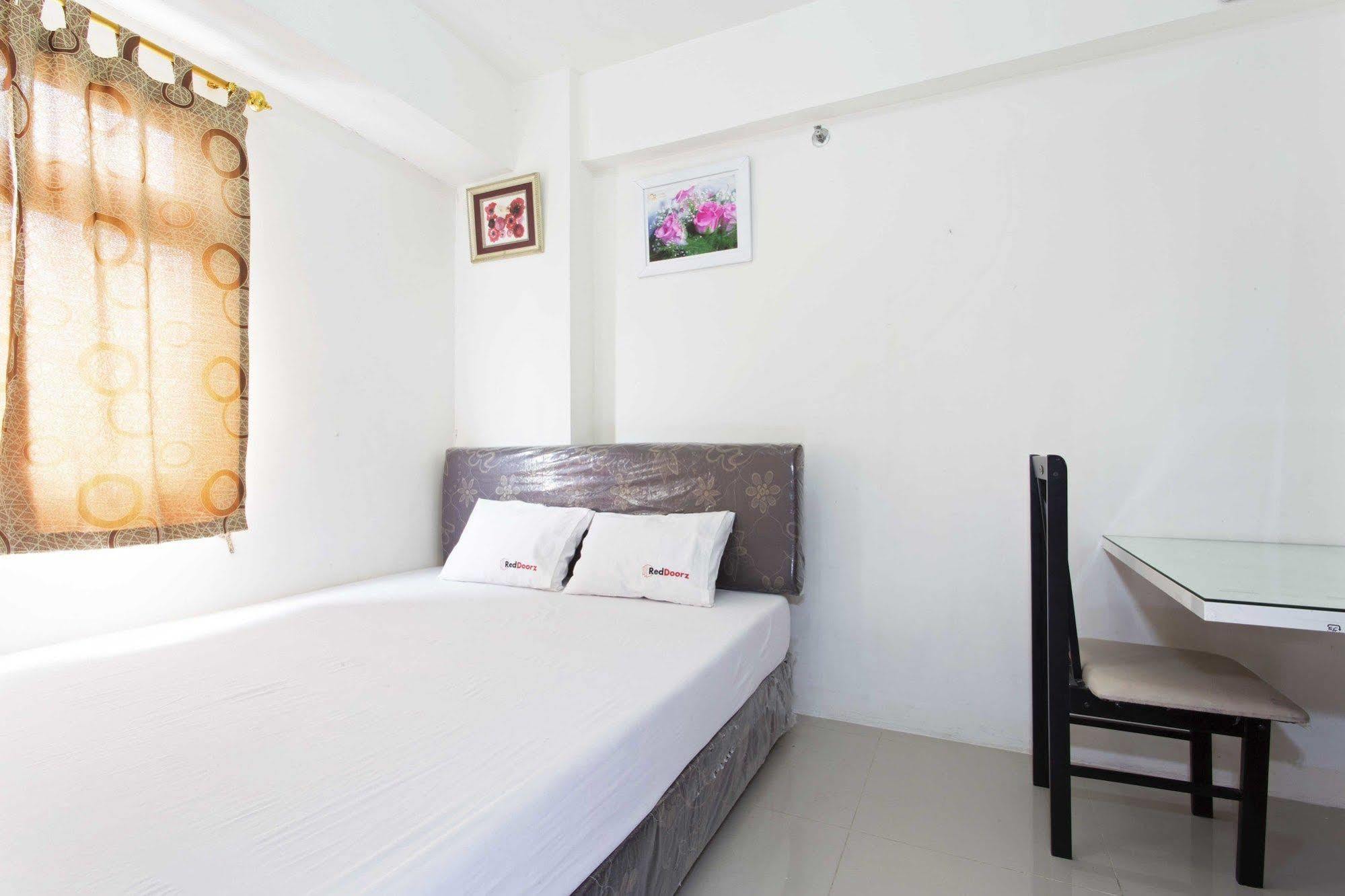 Reddoorz Apartment @ Green Pramuka Τζακάρτα Εξωτερικό φωτογραφία